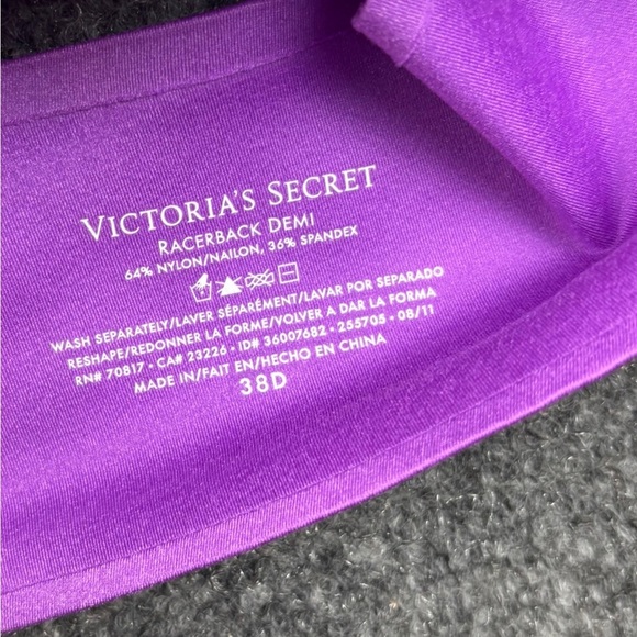 VICTORIA’S SECRET Women’s Purple Racerback Demi Front Closure size: 38D - Picture 6 of 7